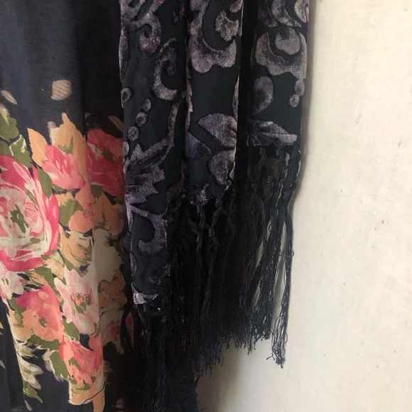 Aratta Medium NWT Floral Black Dress with Lace Sleeves knee length - Picture 9 of 16